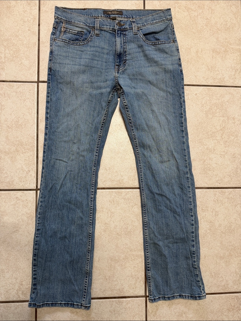 Relaxed Fit Men's Blue Jeans - Casual Everyday Denim